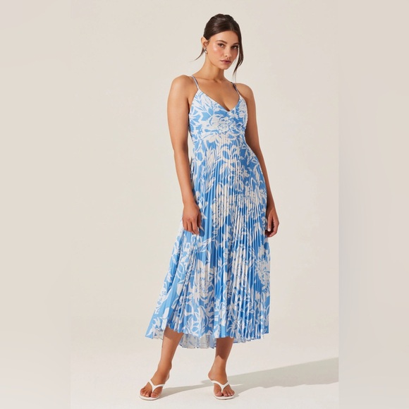 polka dot off the shoulder dress Plus Size Cold Shoulder Polka Dot Dress, Apricot Gelato, 14/16